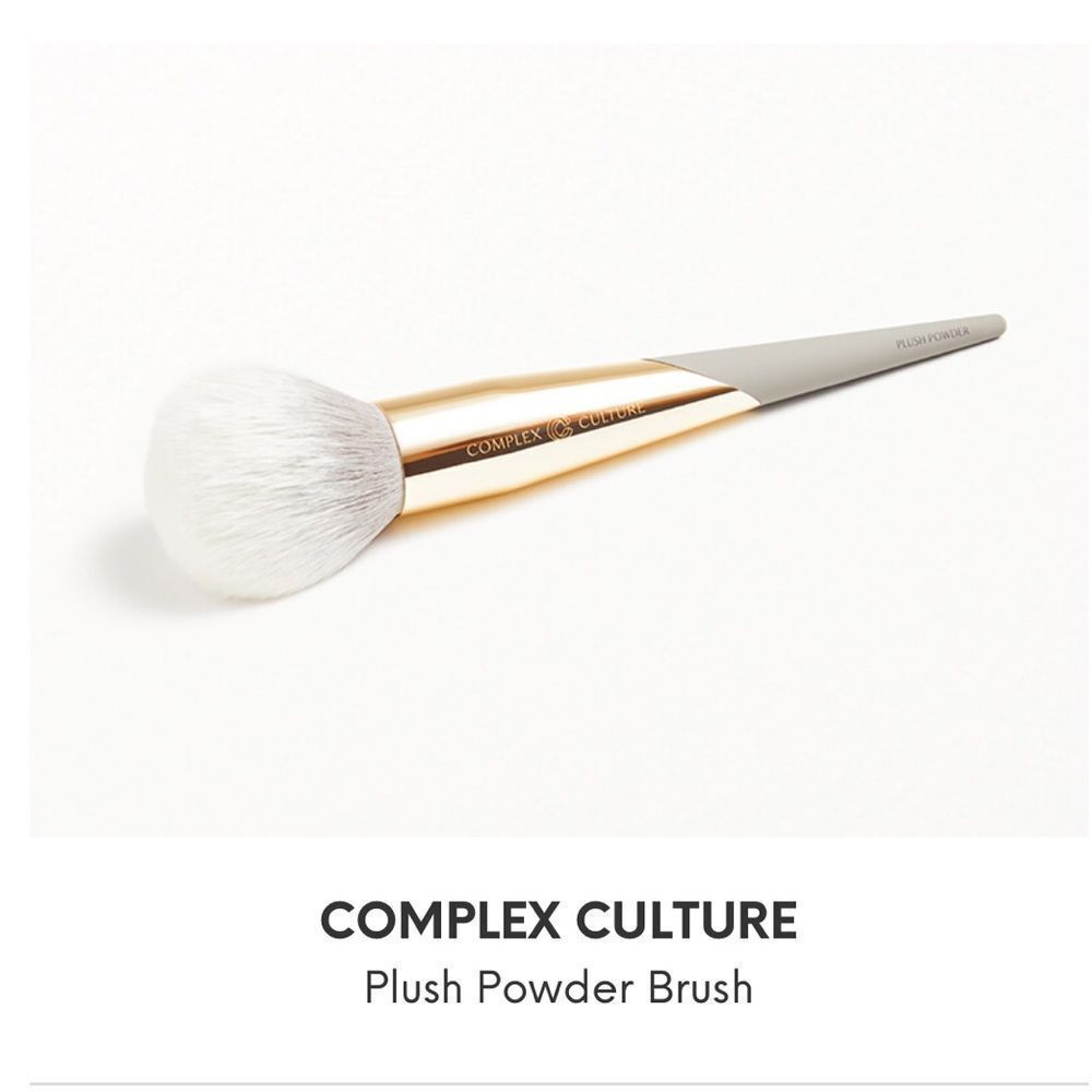 Complex Culture Plush Powder Brush